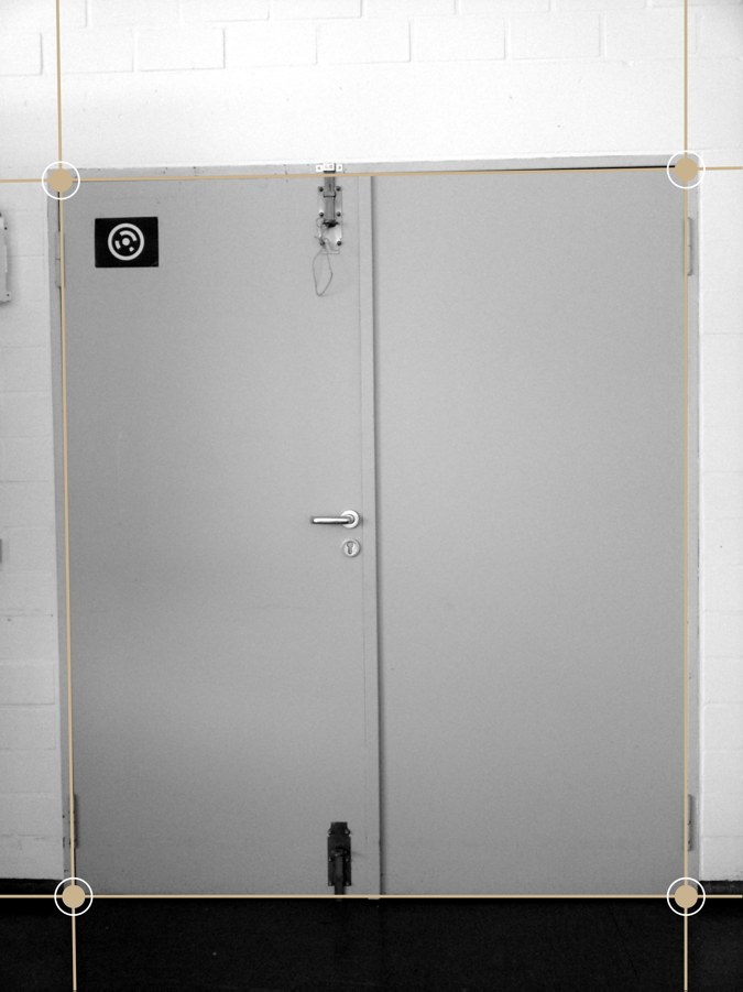 Door with detected gap lines and corners
